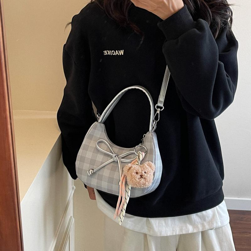 

Small bag cloud bag women s new light temperament crescent bag niche high sense crossbody shoulder saddle bag