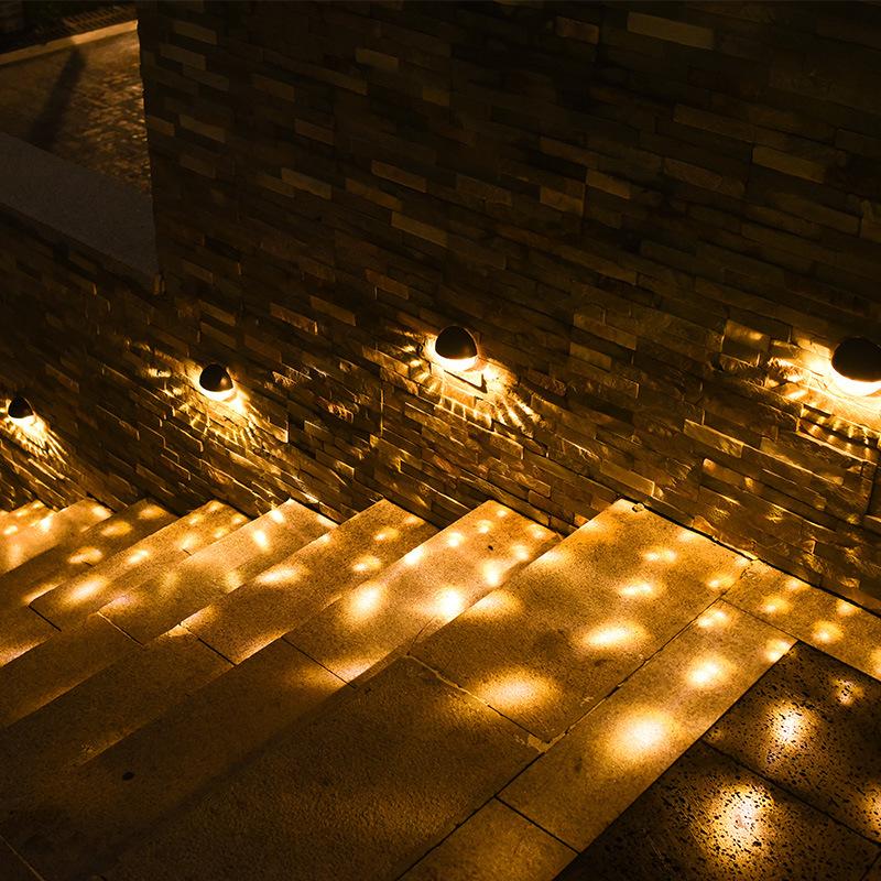2-4pack Home Solar Fence Light Park Courtyard Outdoor Fence Decoration Landscape Light Deck Ladder Steps Fence Light