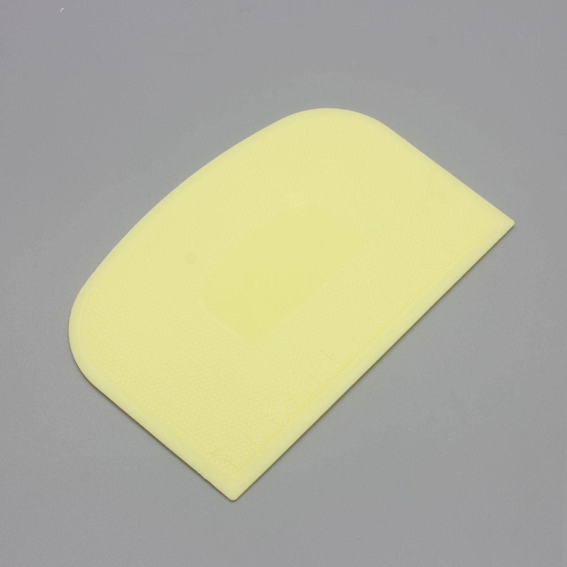 Food-Grade Plastic Faceted Scraper and Dough Cutter for Baking and Rice Noodles