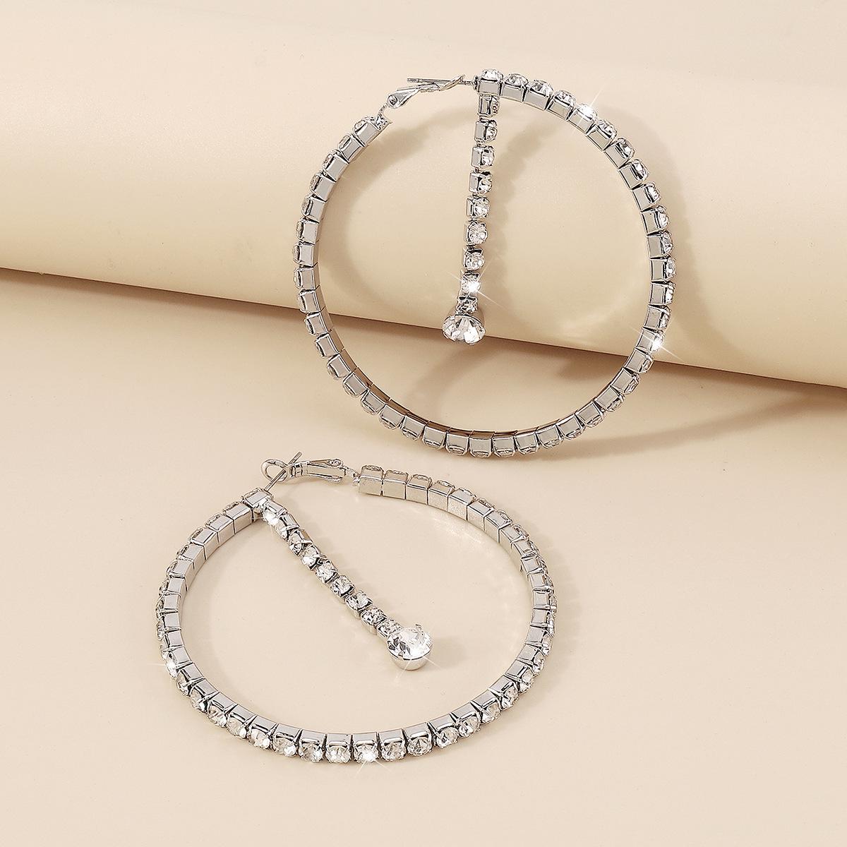 

Корейский шик Легкая роскошь C-образные серьги-кольца с бриллиантами