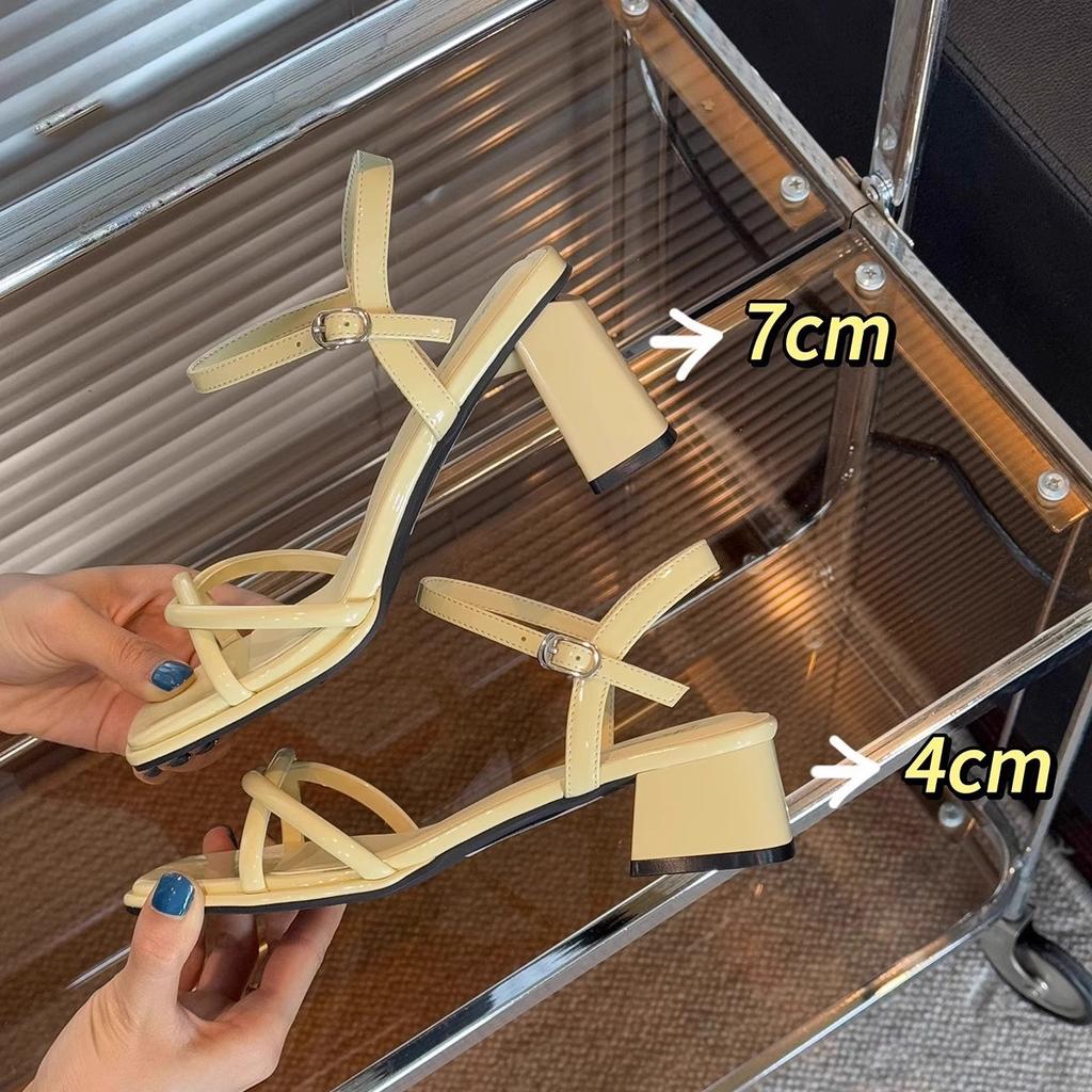 Summer Burgundy High Heels Women's New Thick Heel Square Head with One Word Fashion Sandals