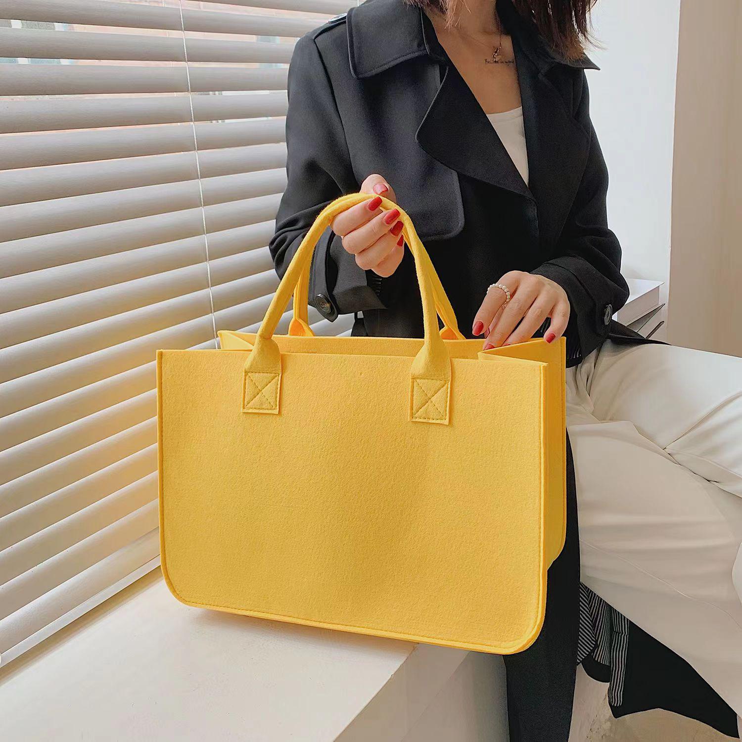 

Fashionable Large Capacity Felt Commuter Tote Bag