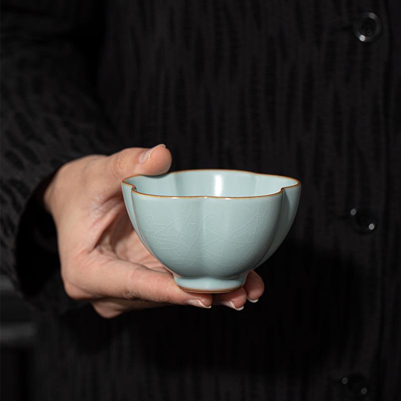 Ru Kiln Crackled Ceramic Gongfu Tea Tasting Cup - Cultivable Master Cup in Gift Box Packaging.