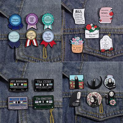 Heiße neue Emaille-Pin-Set, individuelle Abzeichen, Medaillen, Kaffeetassen, Zeichentrickfiguren, gesichtslose Männer, exquisite Metallbrosche, Schmuck für Kinder