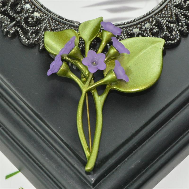 Сиреневая брошь One Size