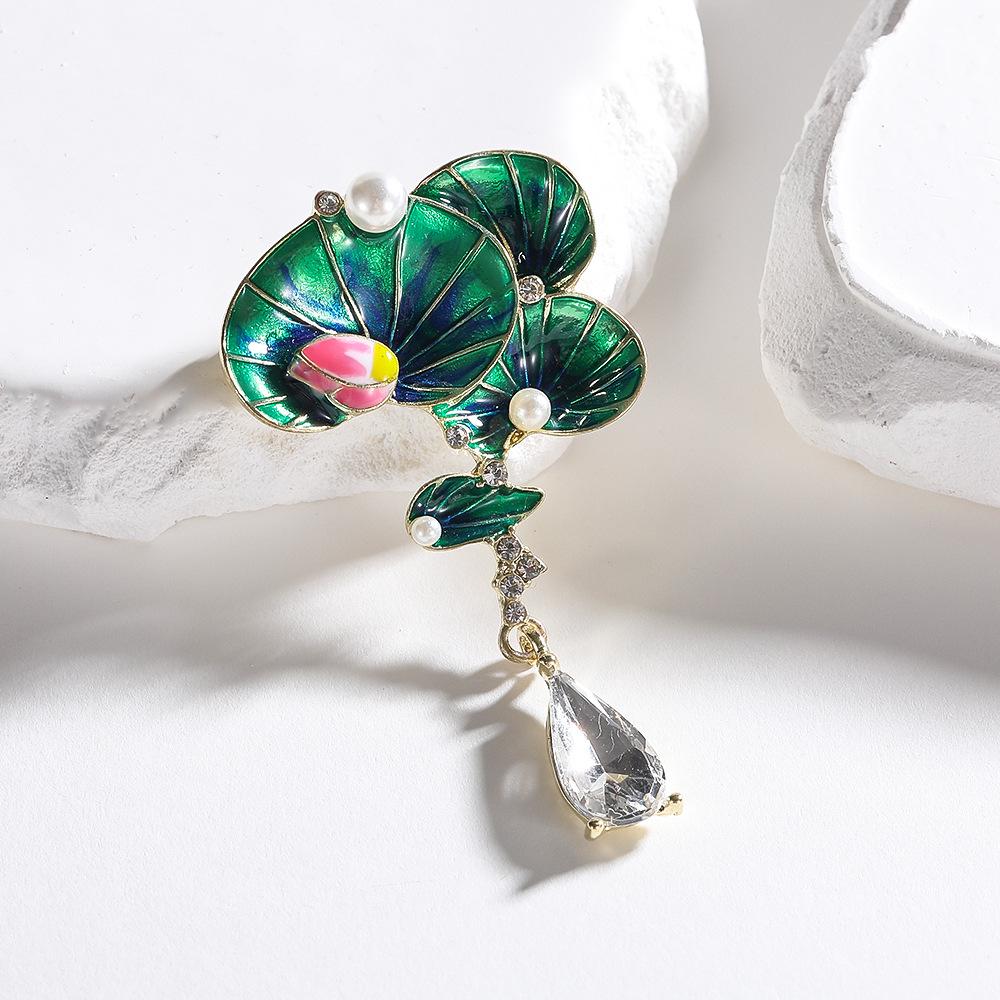 Good Luck Lotus Brooch Green Lotus Water Lily Lotus Leaf Brooch Corsage 3CM*5CM