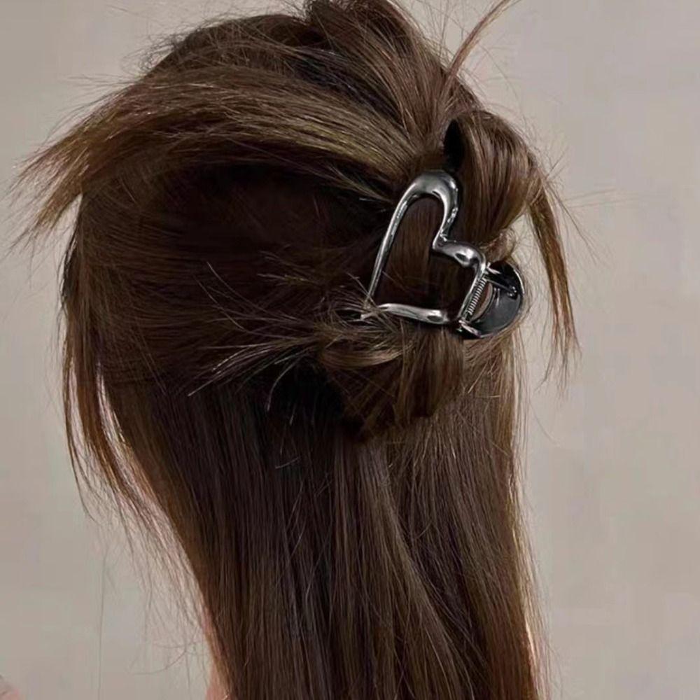 Hollow Ponytail Claw Clip Y2k Geometric Shark Clip Cute Love Heart Metal Hair Claw  Ladies