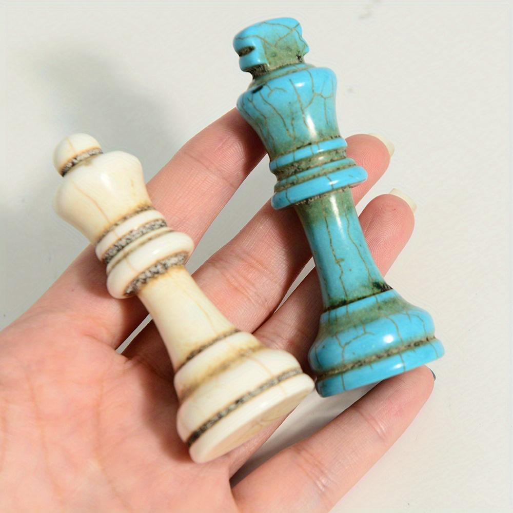 New White Blue Turquoise Material King Height 7.8Cm Chess Pieces With 32 Pieces Paired With A Red Artificial Leather Chessboard