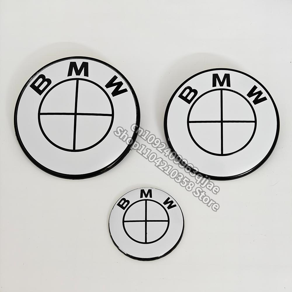 Plné bílé logo na auto Přední emblém na kapotu 82 mm + Zadní znak 74 mm + Krytka náboje kola 68 mm/56 mm + Samolepka na volant 45 mm Pro všechny BMW