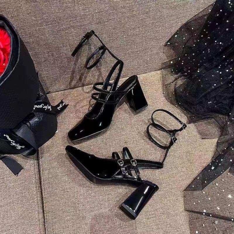 

Летние новые босоножки Baotou на толстом каблуке с квадратным носком и неглубокой горловиной, с пряжкой в одно слово, с тонким ремнем, противоскользящие, износостойкие, высокие каблуки 39