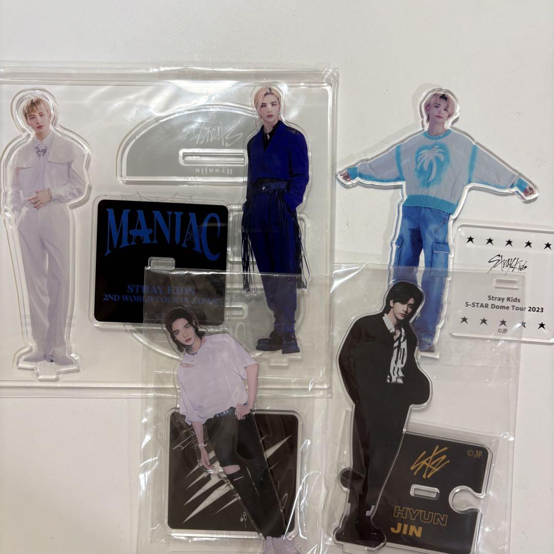 

[Б/У] Акриловый стенд StrayKids Хёнджина