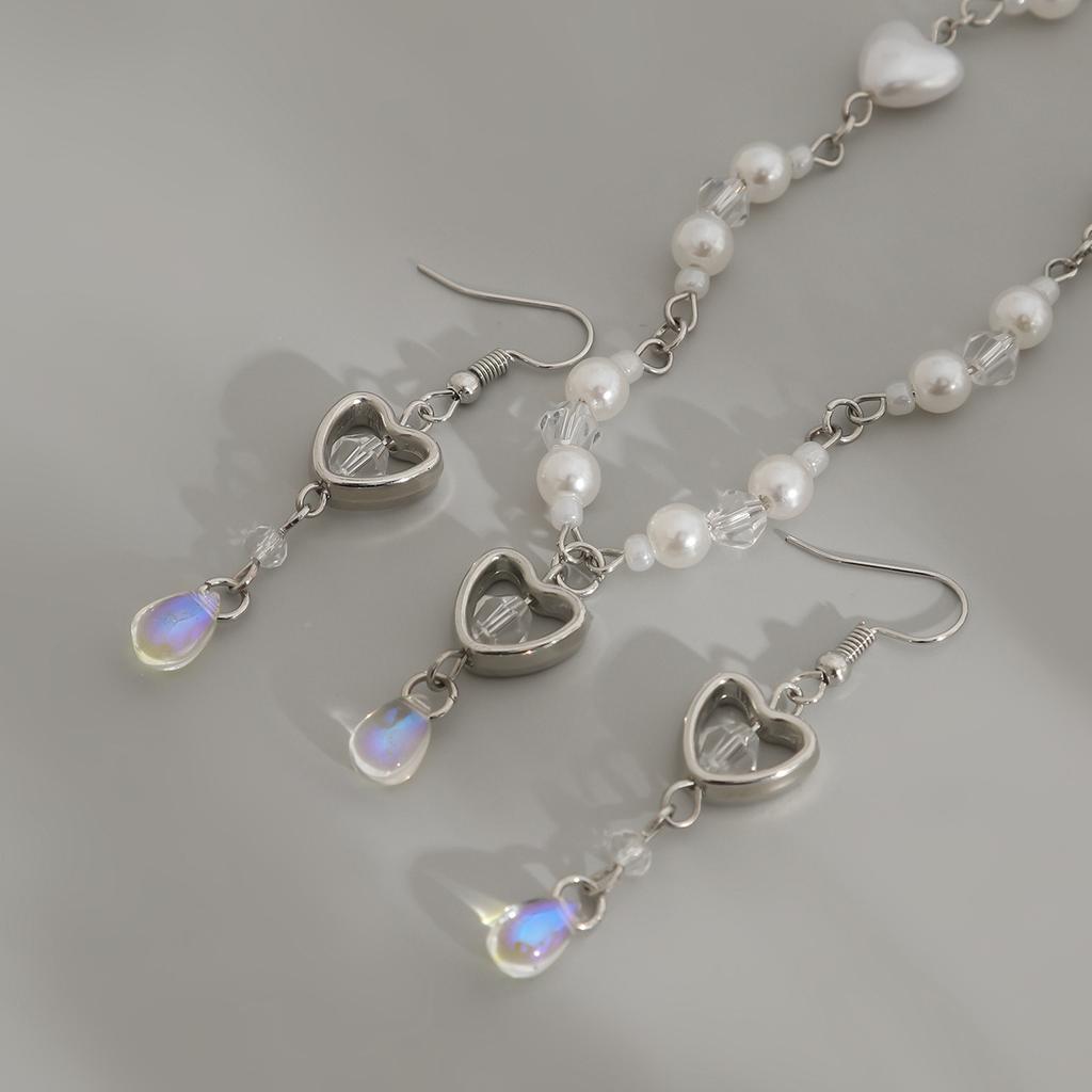 Pastoralny naszyjnik z zawieszką w kształcie truskawki z imitacji pereł, prosty zestaw naszyjników z frędzlami w kształcie serca