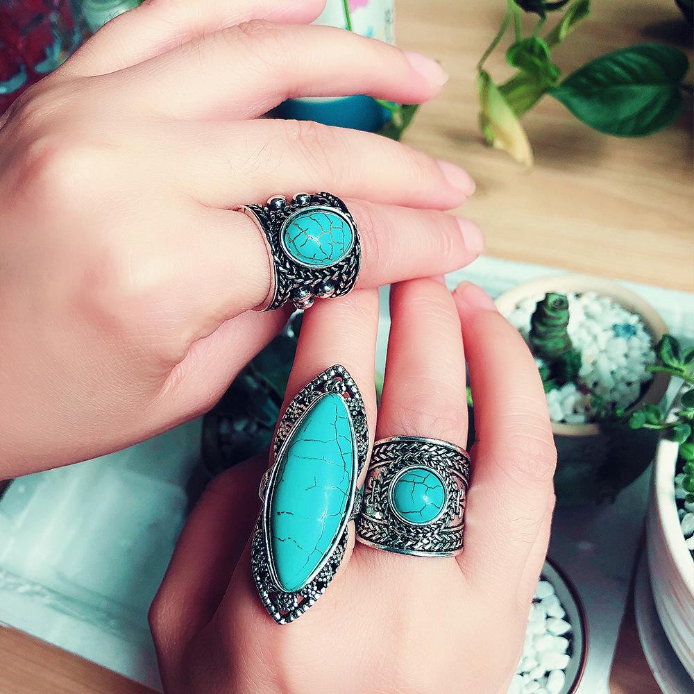 Exaggerated European and American Retro Turquoise Diamond Ring