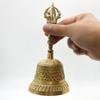 100% Messing Handarbeit Große Gravierte Handglocke Erzeugt Lauten und Klaren Klang Schule Meditation Kirche Bronze Glocke Kreatives Geschenk