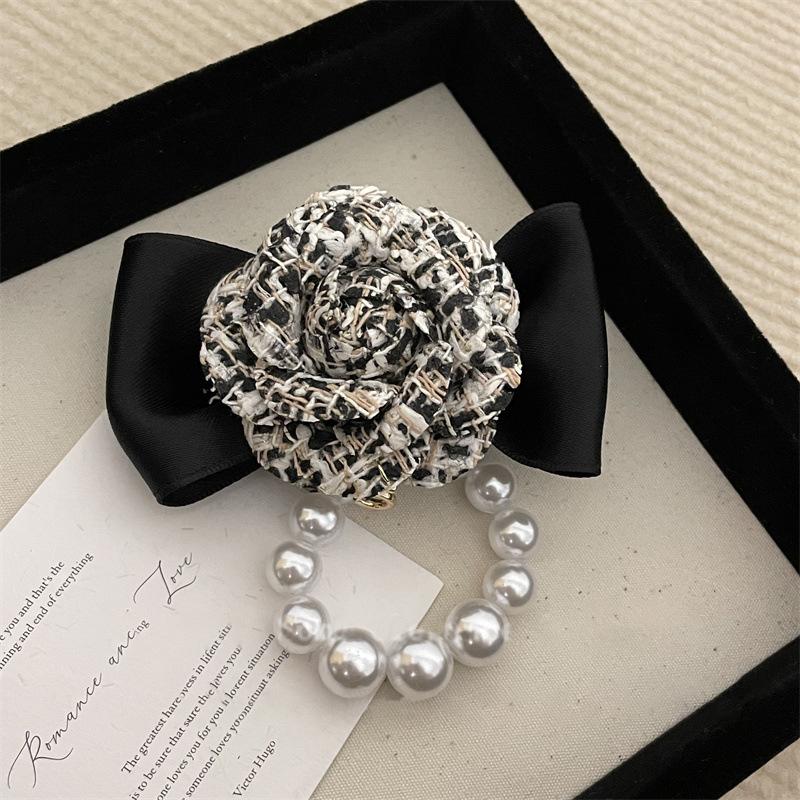 Small Fragrant Shiny Bead Bow Camellia Brooch Black Mourning Bow Tie Brooch