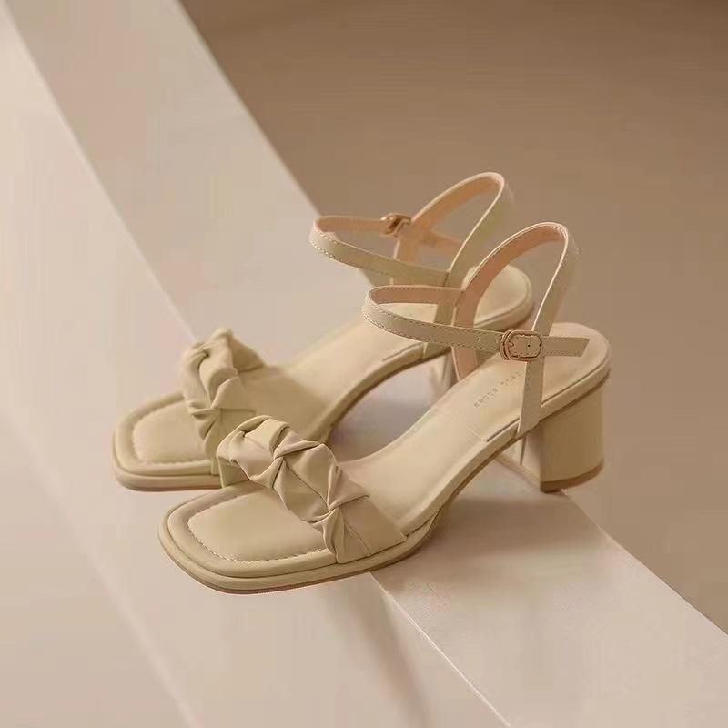 

Fashion Strap sandals with feminine fairy style 2025 summer new mid heel versatile commuting breathable high heels sandals 40 жёлтый