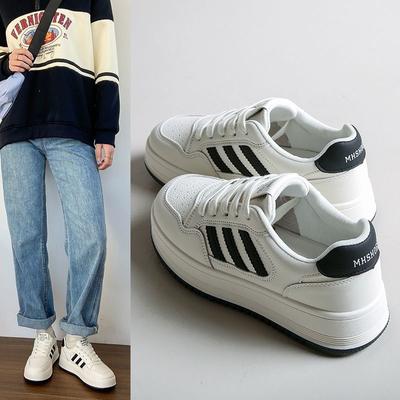 Niche Thick-soled Heightening Little White Shoes Women's 2025 Spring Popular Women's Shoes Internet Celebrity Versatile Casual Fashion Sports Shoes