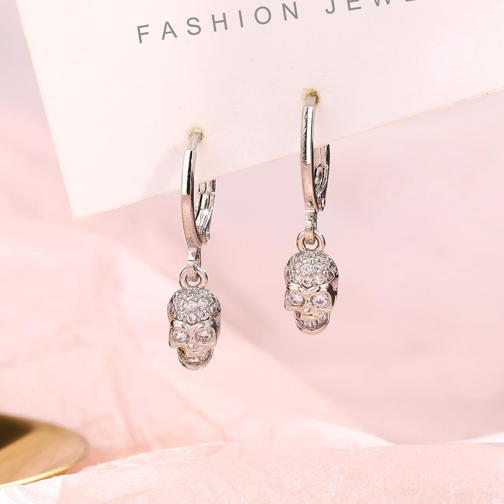 Sijing Tide Cool Horror Ghost Head Ear Buckle Trend Earrings Zircon Black Eyes Skull Earrings