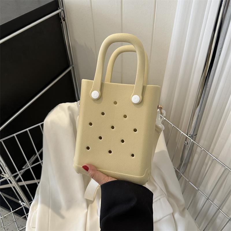 

New Cartoon Versatile Accessories Bag Beach Bag New Fashion Niche One Shoulder Crossbody Hand Carry Hole Bag