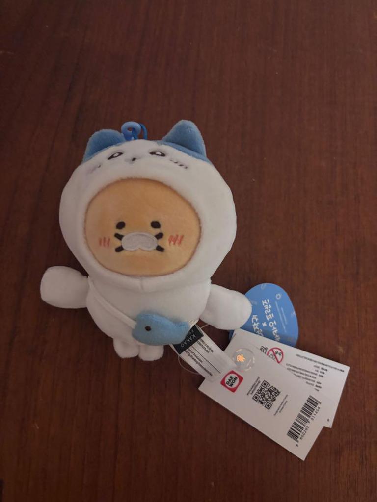 [USED] Korea Exclusive Chiikawa Kakao Friends Hand-Holding Plush Toy, Hachiware, Price Reduced