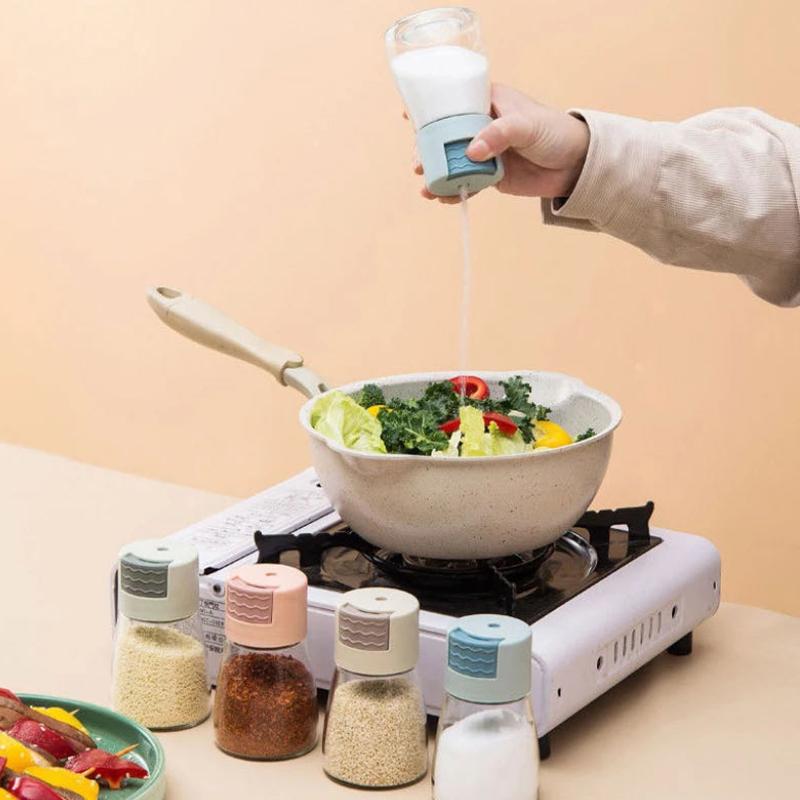 1Pc 0.5g Household Kitchen Press Type Quantitative Air-Tight Clear Glass Kitchen Tools Salt Control Bottle Jar Seasoning Bottle