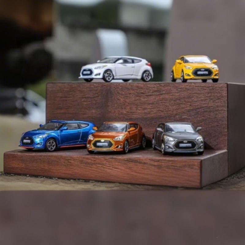 Modellino Auto Scala 1/64 Hyundai Modern Veloster Turbo Lega Metallo Pressocolata Simulazione Collezione Ornamento Modello Auto Miniatura Giocattolo per Bambini Veicolo