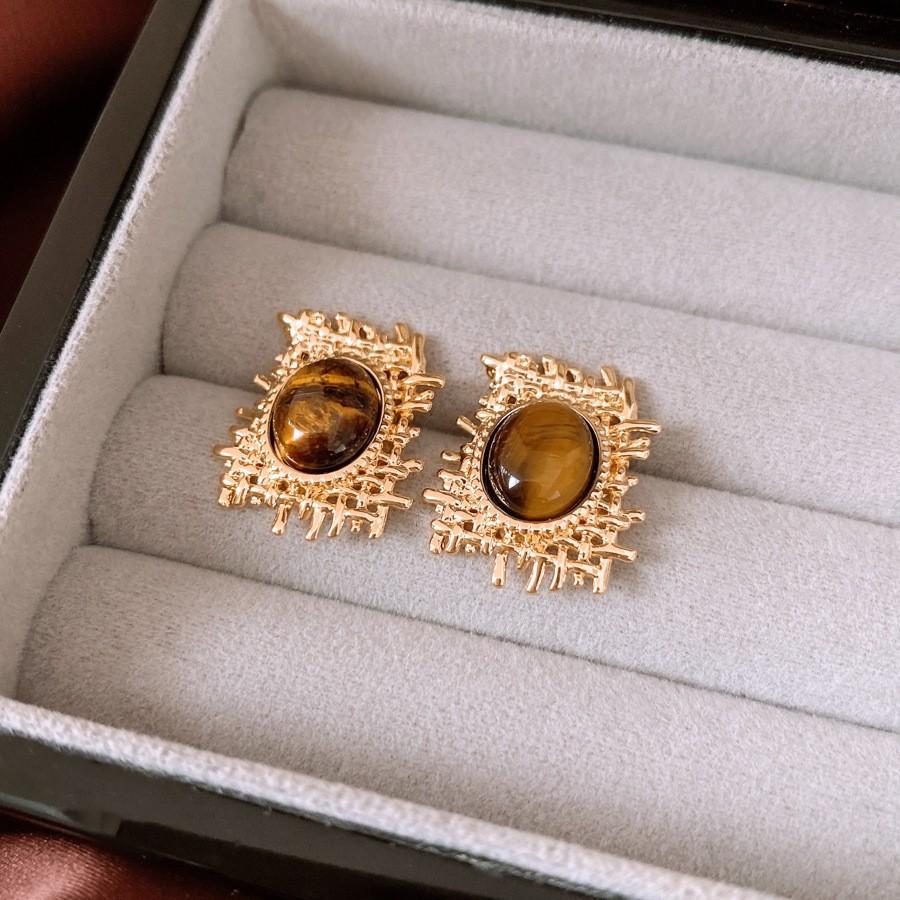 Silver Needle Diamond Oval Pendant Fringed Earrings Medieval Vintage Court Style Stud Earrings Light Luxury Retro Earrings