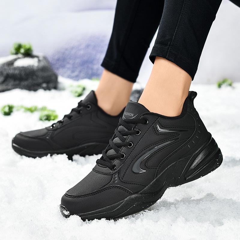 Large Size Sports Shoes Men's Outdoor Leisure Travel Shoes Autumn and Winter New Trendy Shoes Youth Running Shoes Fleece Thicker