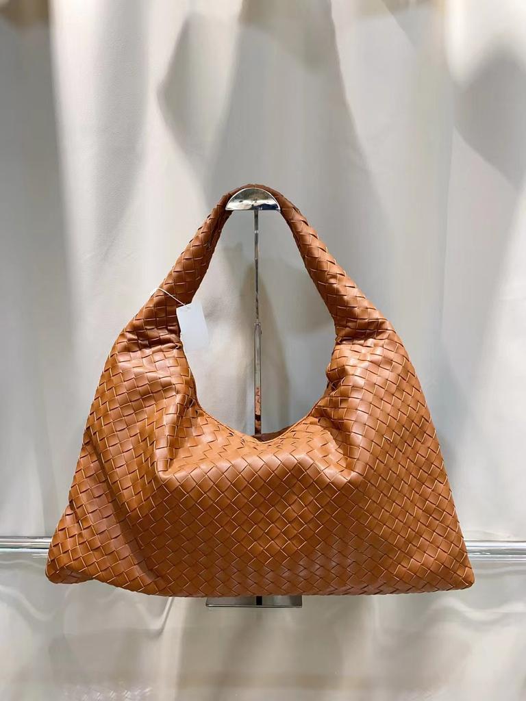 Woven shoulder bag underarm bag spring and summer new bag women's bag handmade high-texture dumpling bag tide