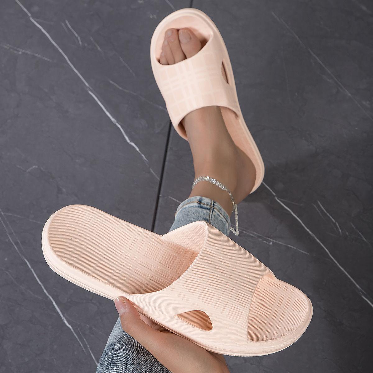 

Комнатные тапочки для ванной Антискользящие Быстросохнущие Домашний декор Без запаха Удобные и грязеотталкивающие Массаж 39-40