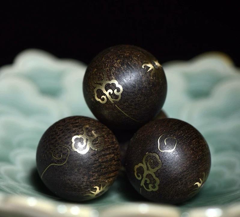 Kinan Agarwood Gilded Craft DIY Single Bead - Premium Sink-to-Bottom Grade for Jewelry.