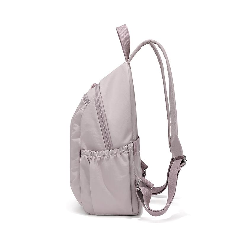 Leichter Nylon-Rucksack mit Reißverschlusstasche vorne Seitentaschen Verstellbare Träger Lässiger Tagesrucksack für Damen für den täglichen Gebrauch und Reisen