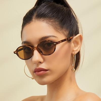 Gafas de sol ovaladas pequeñas retro para mujer y hombre, con remaches, a la moda, estilo europeo y americano, con protección UV400