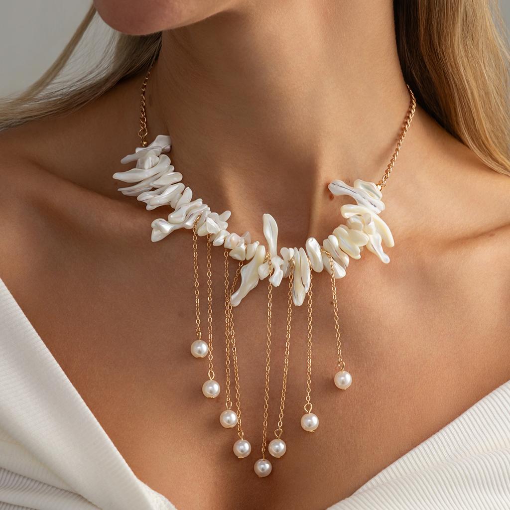 Vacation Style Natural Shell Piece Bead Necklace Bohemian Crushed Stone Imitation Pearl Tassel Necklace