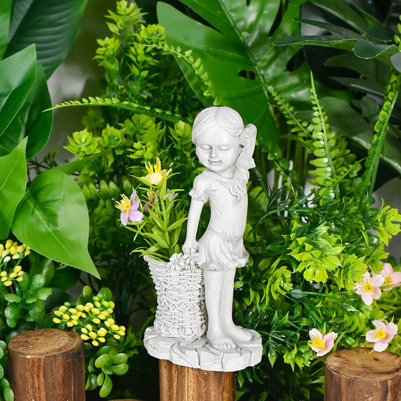 Garden Resin Ornaments: Male & Female Decorative Figures for Outdoor Micro Landscapes