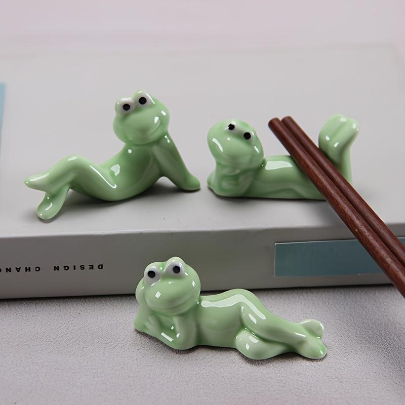 3pcs Ceramic Frog Chopstick Holder, Japanese Style Chopsticks Rests and Pens Stand, Suitable for Home Office Decorative Accessories