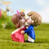 Resin Kissing Bride Groom Model Figurine
