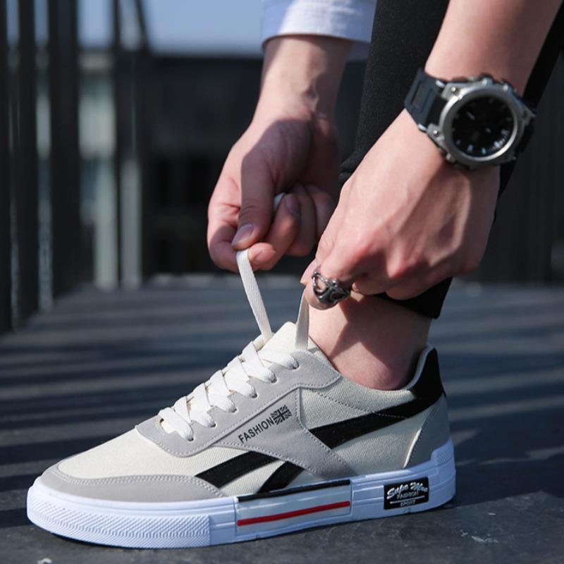 Autumn Fashion Men's Sneakers 2025 New Flat Lace-Up Casual Shoes for Men Lightweight Walking Canvas Shoes Original Panel Shoes