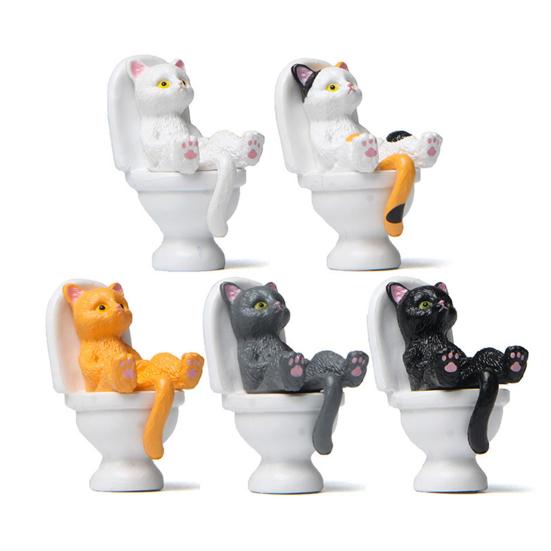 Funny Cat Figurine Spiritual Consolation PVC Vivid Appearance Toilet Series Cat Statue Party Supplies