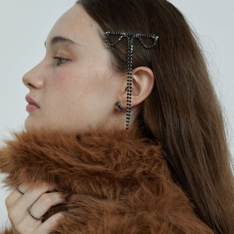 LOVE ME MONSTER Cubic Long Ribbon Hair Pin (L244MHA010)