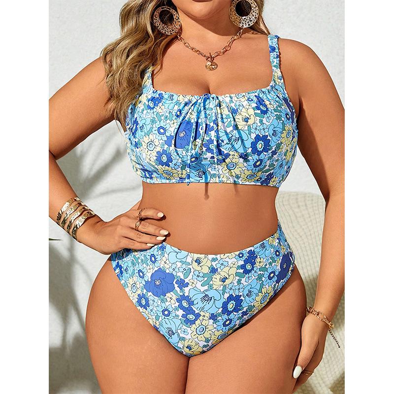 Curvy Backless Bikini: Sexy Plus Size Print Swimsuit with Gathering for Women