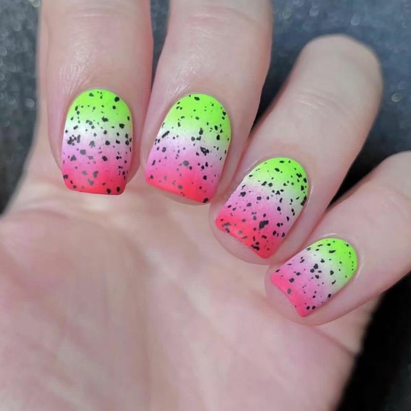

24pcs Press On Nail Short Square False Nail With Gradient Designs Matte Artificial Full Cover Stick On Nail for Women 1