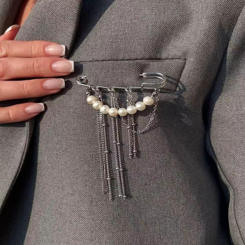 Exaggerate Long Tassel Chain Brooch Heart Imitates Pearls Multi-Layer Chain Multi Functional Fixed Pin Pants Clothes Decoration