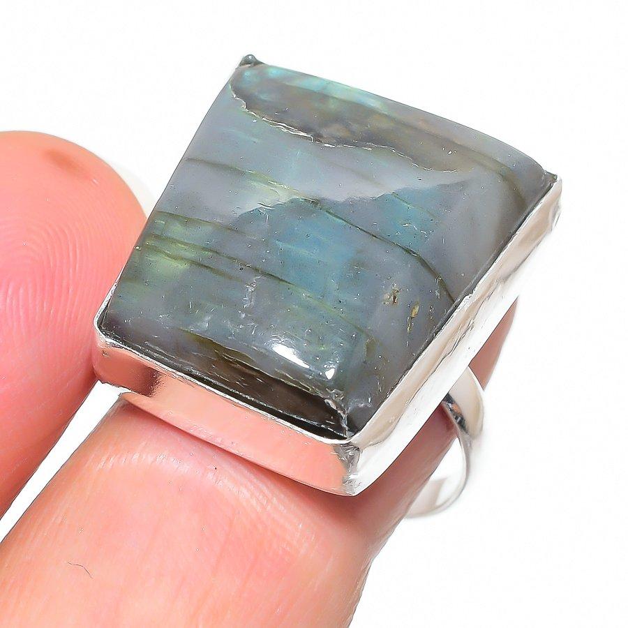 

Natural Labradorite Gemstone Handmade 925 Sterling Silver Ring Size 9.5 q8v63
