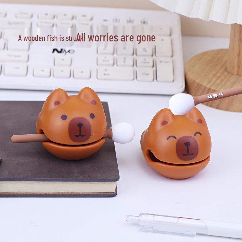 Capybara Wooden Fish Knock Decompression Toy: Cute Desktop Ornament for Kids' Birthday Gifts.