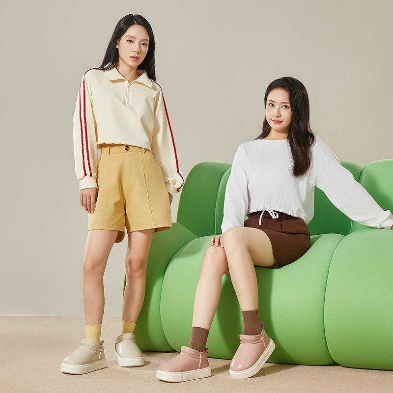 Einfache und westliche verdickte Baumwollschuhe Winter neu warm wasserdicht dicksohlige Hausschuhe Paar Baumwollschuhe verdickte Baumwollschuhe