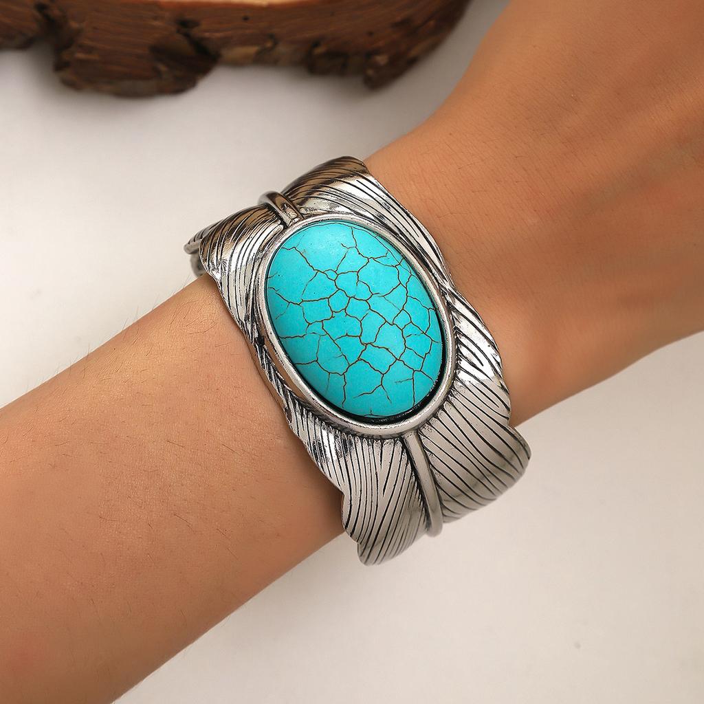 Cross Border Hot Retro Ethnic Style Inlaid Turquoise Bracelet For Women Of The Miao Ethnic Group Carved Into Old Bohemian Style Accessories