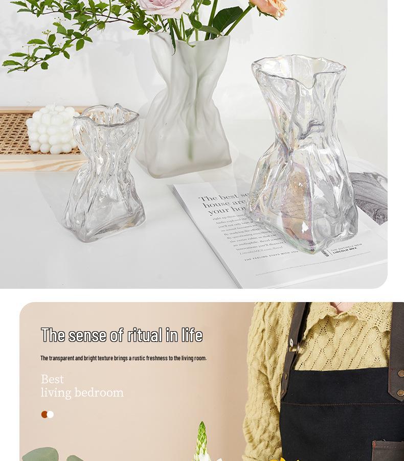 European Style Transparent Glass Vase for Creative Flower Arrangements - High-End Décor for Living Room or Desktop.