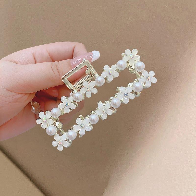 Fashion Bow Pearl Rhinestone Flower Grab Clip Temperament Half Tie Hairpin Disc Hair Shark Clip