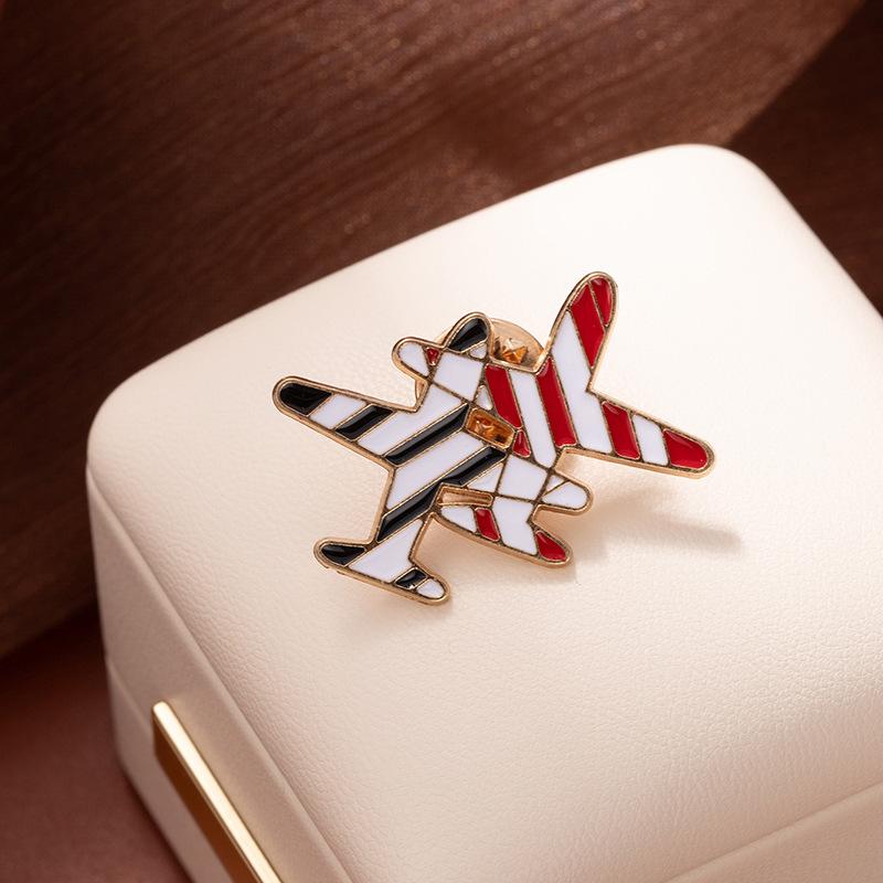 

Fashion Japanese And Korean Small Plane Striped Oil Drop Brooch Cute Brooch Metal Badge Pin Creative Anti-Light Corsage